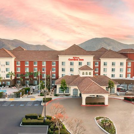 Hilton Garden Inn Fontana Exterior foto