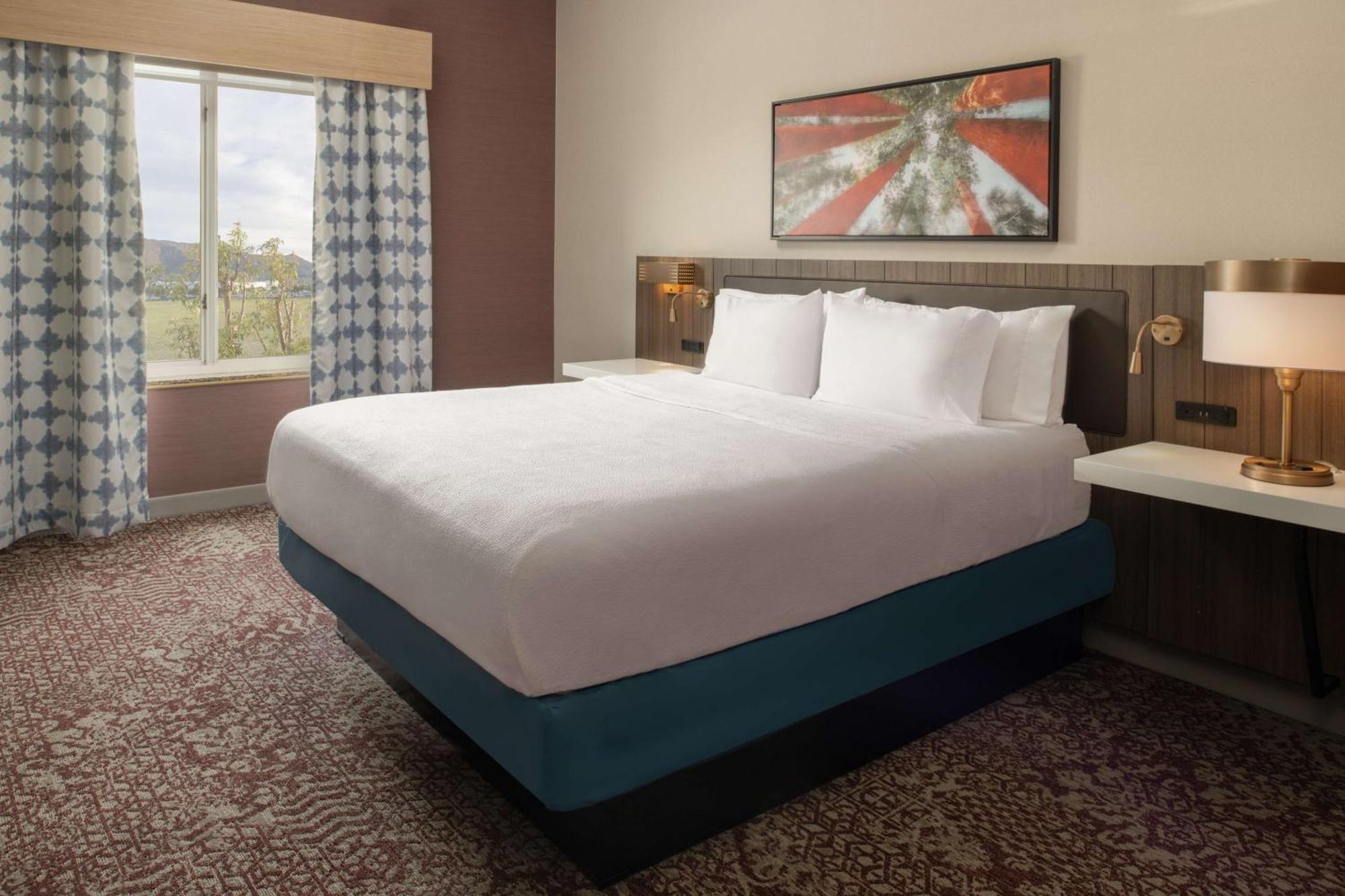 Hilton Garden Inn Fontana Exterior foto