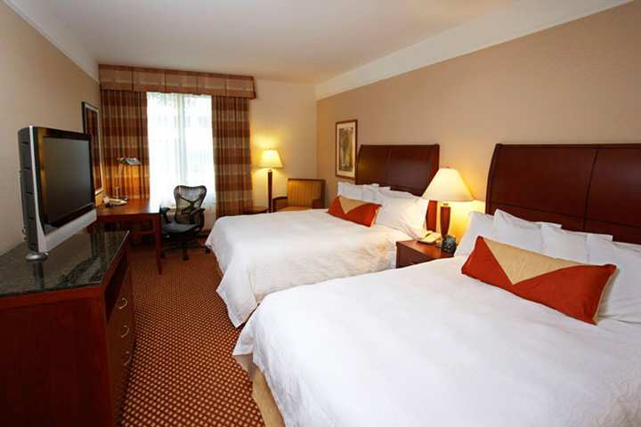 Hilton Garden Inn Fontana Exterior foto